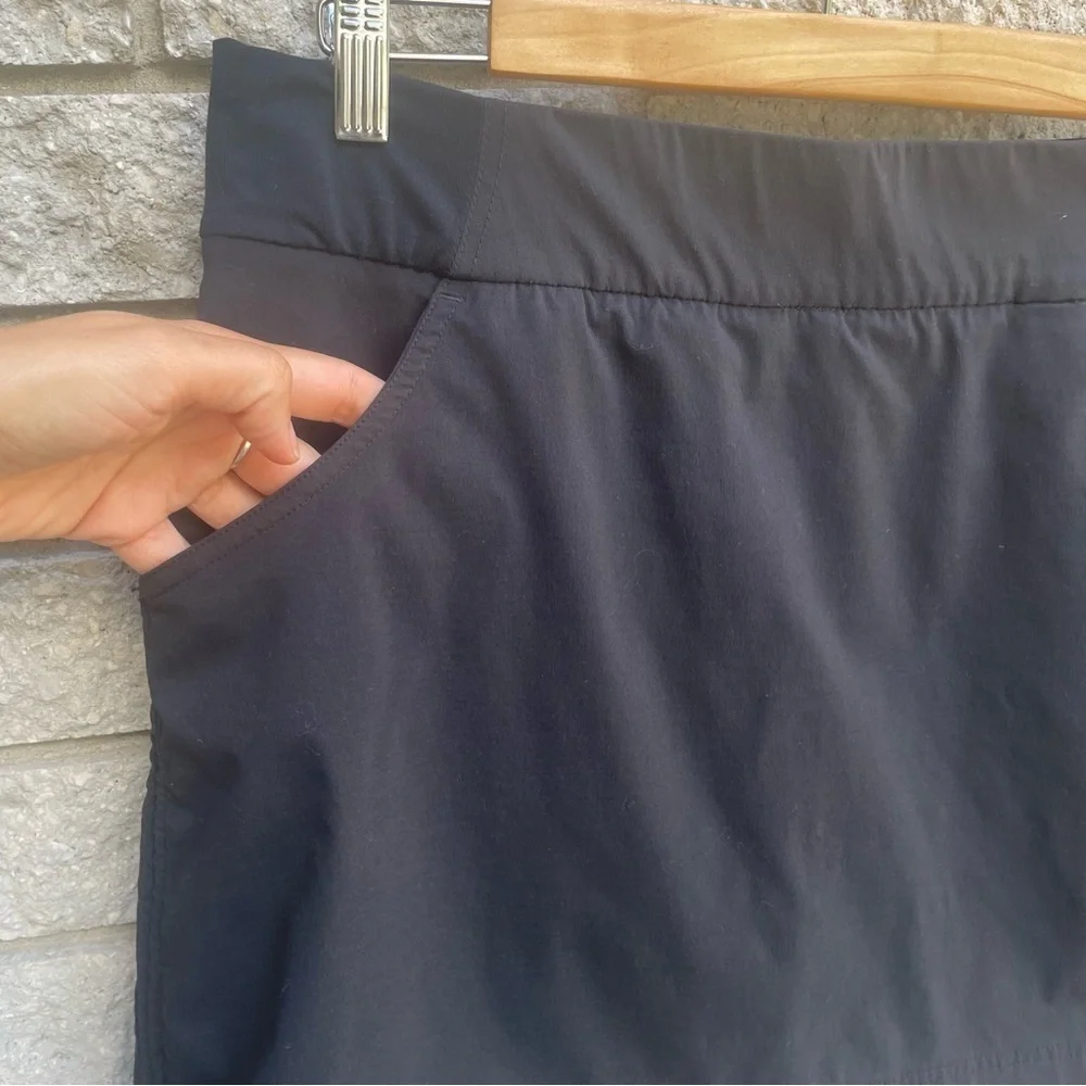 NWOT Columbia Women's Anytime Casual Skort Black Size Large Athleisure